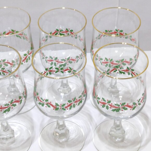 Libbey Holiday Christmas Wine Glasses w/ Gold Trim Holly Berry Design Set of 8 - Picture 6 of 14